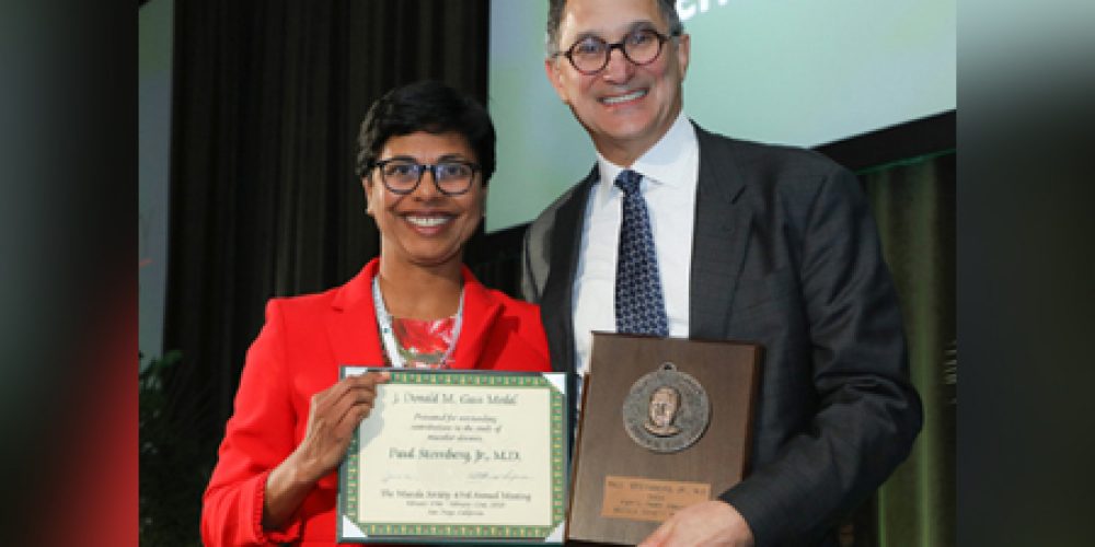Sternberg lands top award from Macula Society